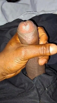 Nata4sex disparando mi licitación con polla negra