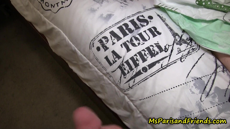 Ms Paris and Friends: Vingerende stiefmoeders poesje en kont mpf