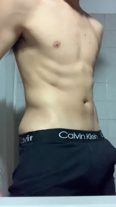 Colin Secore: Muscle Latin Bot Masturbates in Bathroom