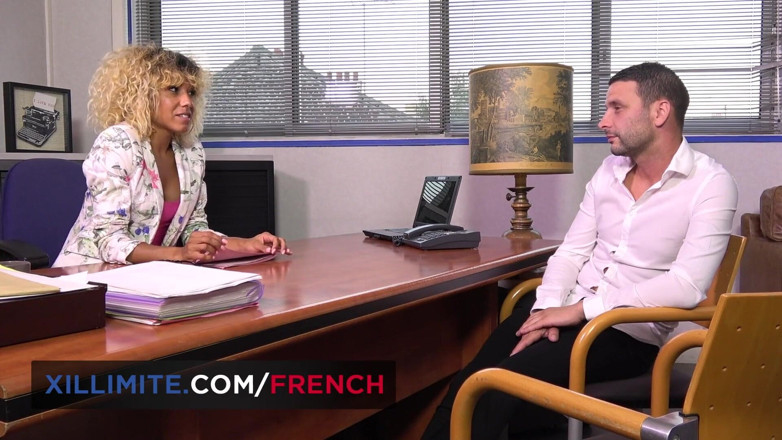 French girls at work: 完美的屁股法国metisse Rose Valerie