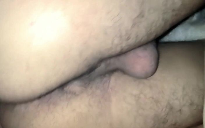 Aminaarab: Vero maschio arabo francese Lasciaci succhiare il suo cazzo!