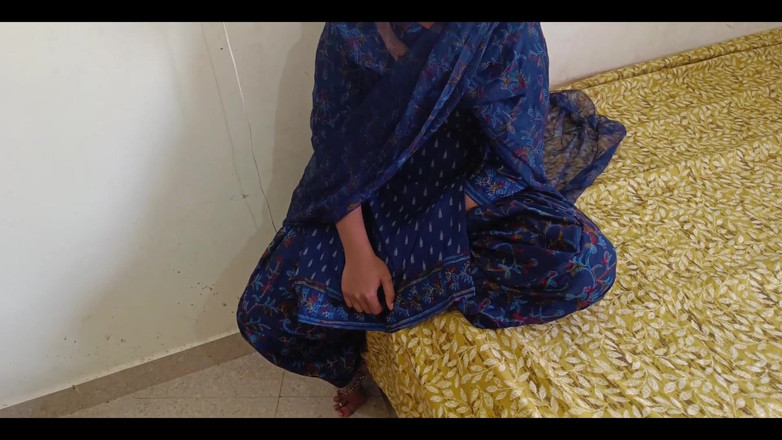 YOURAMRITA04: देसी गांव की सौतेली बहन की दर्दनाक गांड चुदाई और मुंह में लंड चूसना स्पष्ट हिंदी ऑडियो एमएमएस में