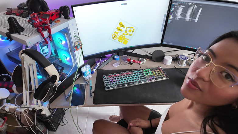 Solo_incognita: Trabajadora Caliente Se Pone Cachonda Al Ver La Verga De...