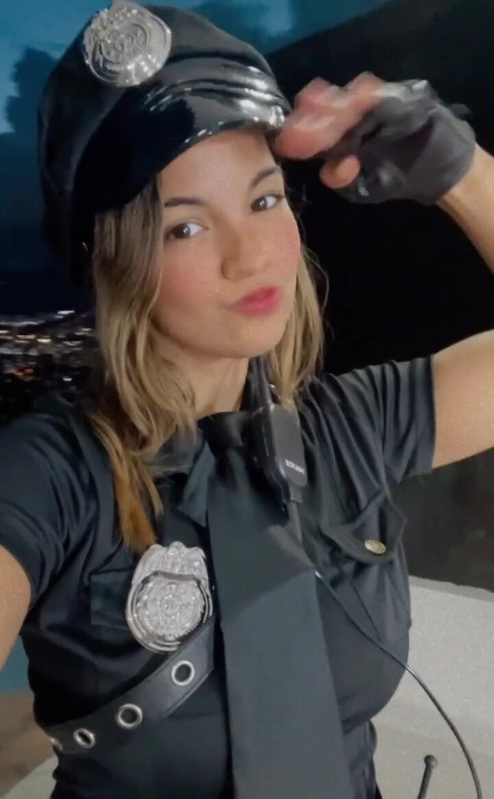 i_am_freya: Іноді питання потужніші, ніж відповіді. Що б ти мене запитав?