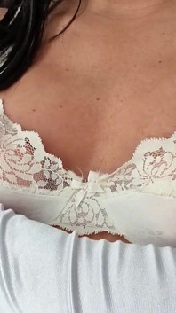 White Lace Bra dan Satin Gloves