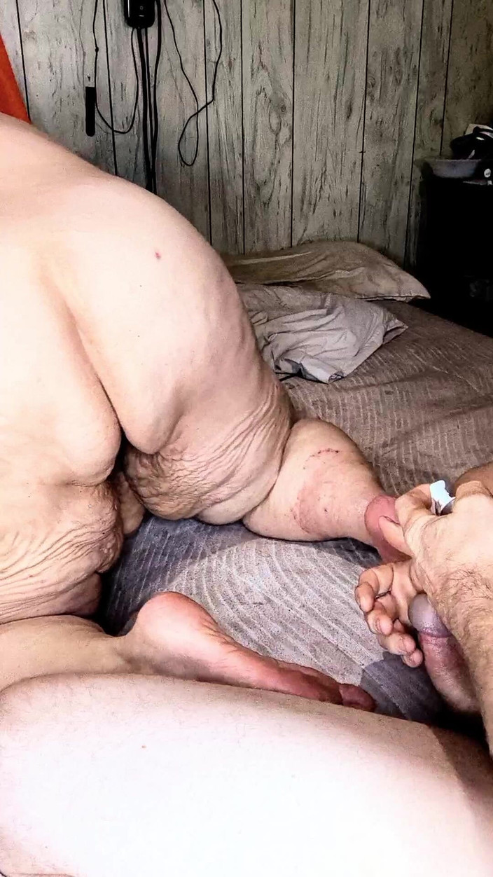 HerculesnVENUS: Je to podvádějící situace nadržená manželka šuká svého milence, zatímco On...