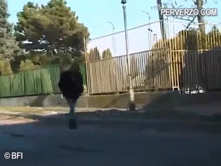 Pissing Girls: Pisse ouvertement 2 - Dvd de pisse dans des lieux publics en...