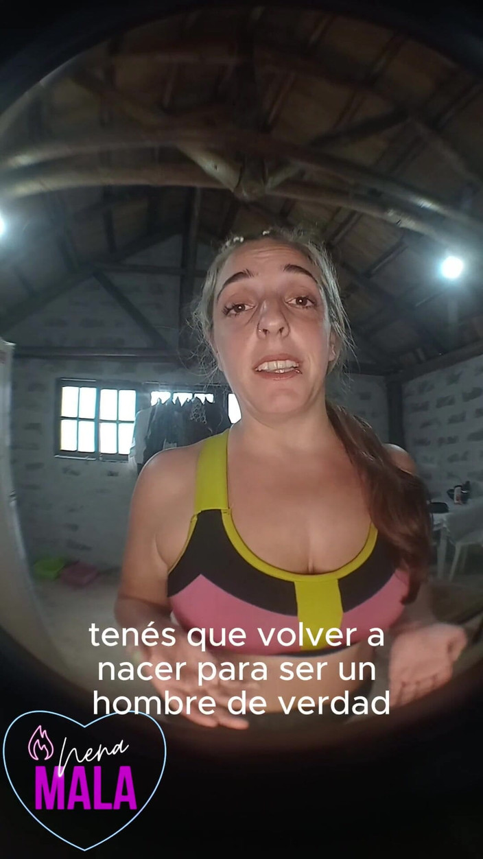 tunoviaputita: Une Argentine humilie son copain pour des micropénis - cocu