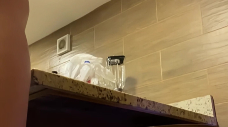 Danmel X: Rahatla ve boğazın çalışmasına izin ver