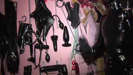 BDSM6.CLUB: Gumová posedlost