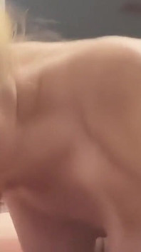 Spero che tutti possano avere un gran venerdì! Non sto facendo qualcosa di un po' diverso con il mio video anale settimanale tomorrow e Mike Th
