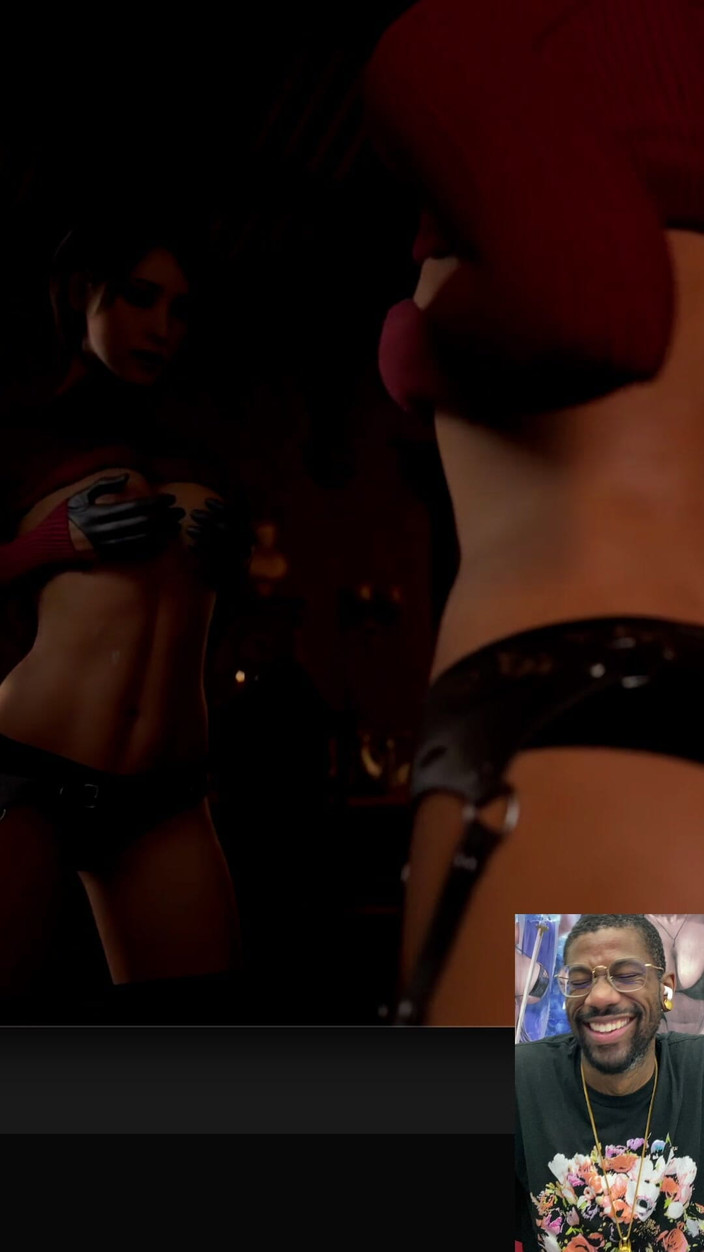 Good news media: Ada Check out tetek Asia kecil moleknya di hadapan cermin