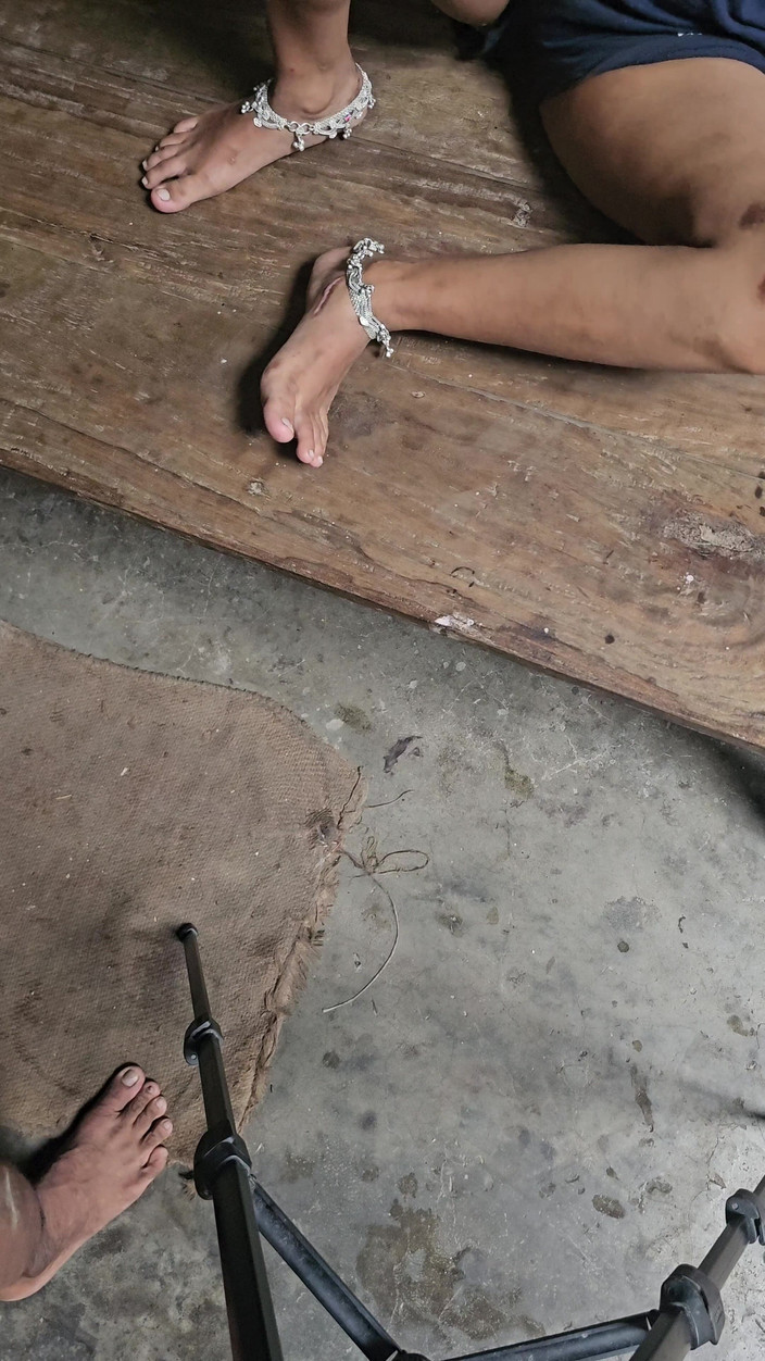 Aalox: Desi ragazza calda fa sesso nella stanza del villaggio