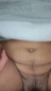 Ma Voisine Vient En Secret De Son Mari Et Couche Avec Moi Toute La Nuit