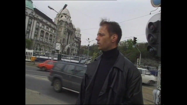 Deutschland porn: Două curve excitate s-au întâlnit cu un bărbat ca să le învețe...