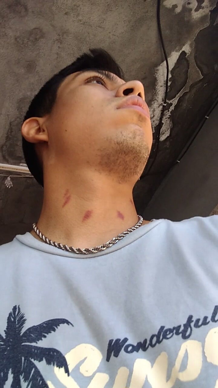 AlexAlejandro13: Masturbacja w moim domu