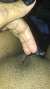 Nicoly Fingering Her Pussy in the Mall Bathroom - Adventures
