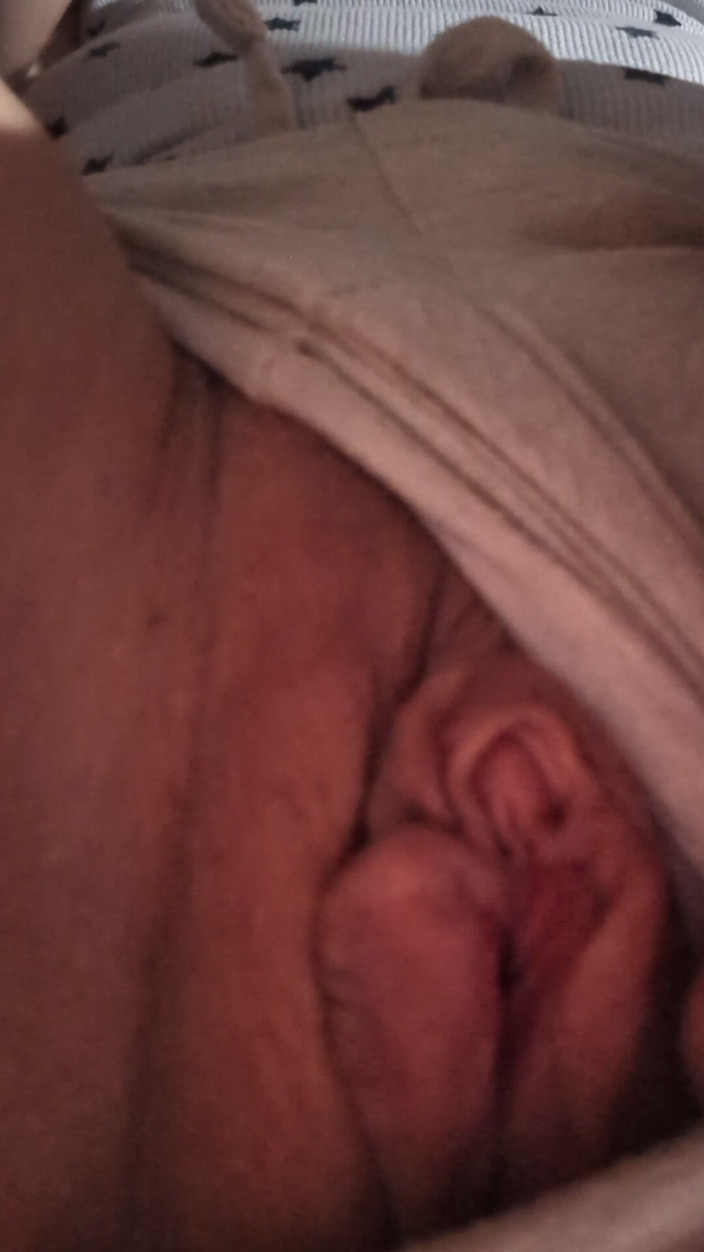 Jamponie Sexy Hot Milf: Sneak a Peak MILF GILF Pussy Finger Play Solo
