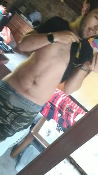 Vlezmen: What do you think of my body?