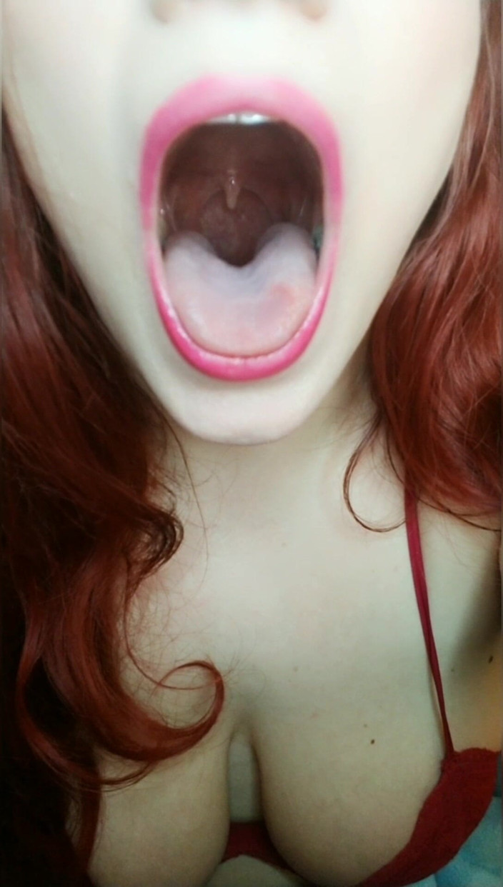 Scarlet Vixen: Mở lưỡi ra, uốn lén vì niềm vui của bạn
