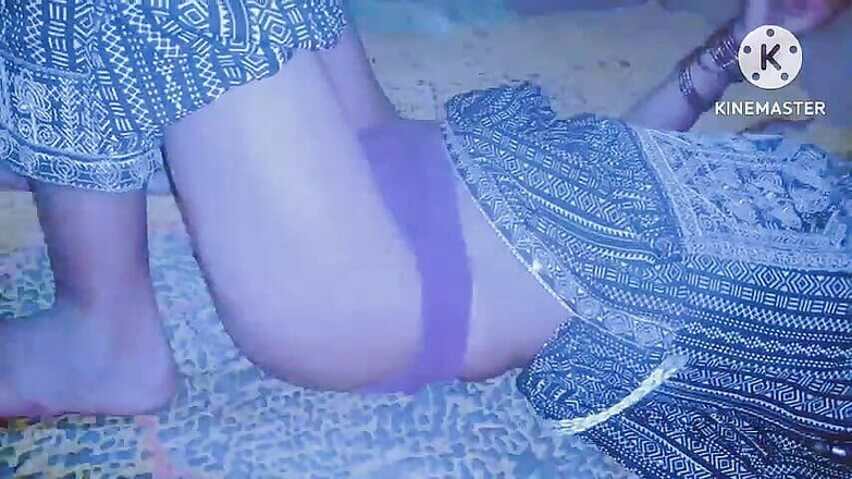 Bhabhi: 아이스크림으로 핑거링하는 Jija Sali