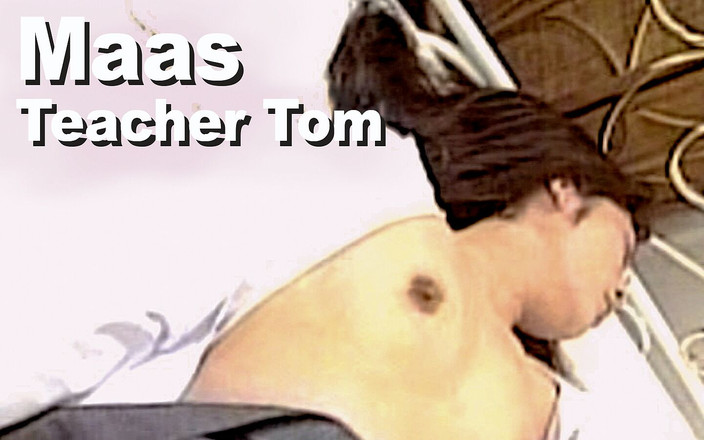 Edge Interactive Publishing: 老师操她丰满身体的学生