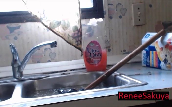 Renee Sakuya: Pregnant Sink Plunging in Bra and Panty