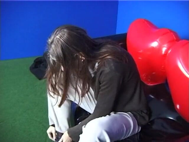 POV Orgasms: Roztomilá děvka saje ptáka v pov