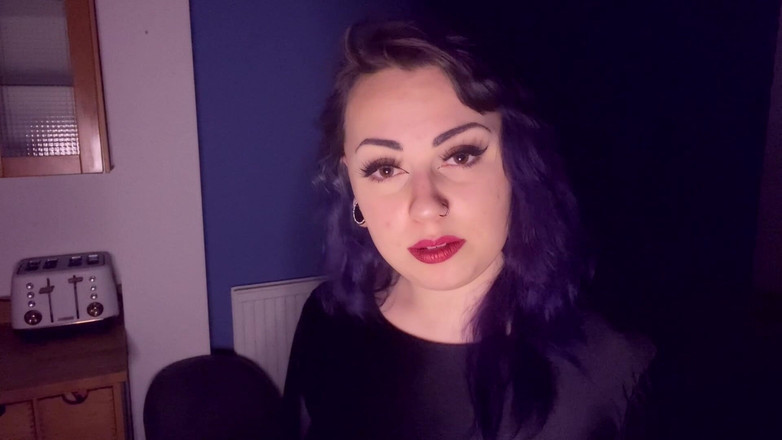 Miss Valentina: Betala mig eller fru hittar ut