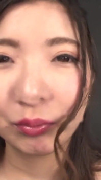 Tsubasa Ichimiya: Fetish Handjob dan Saliva dalam sesi mulut dan bau yang sengit