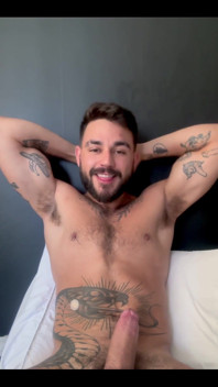 Needing a Blowjog Here. Any Mouth Hungry for Thick Cock? Precisando De Uma Mamada. Alguma Boquinha Com Fome De Pica Grossa?