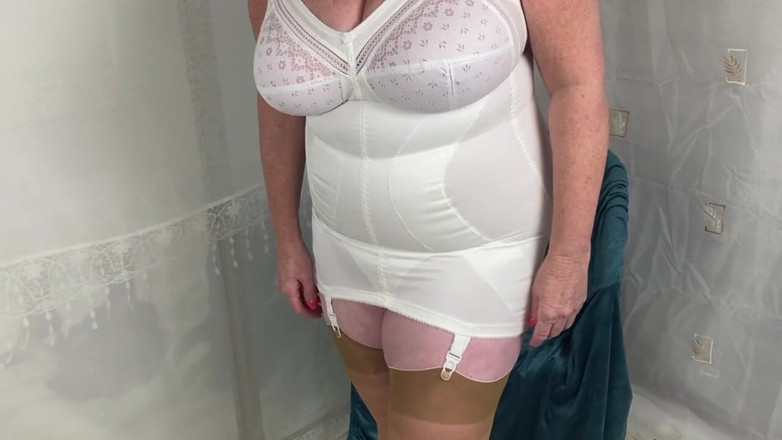 Aunty Sandra vintage girdle queen: Tante sandra für dich