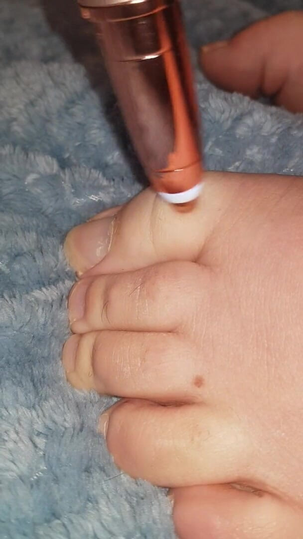 Faith's Feet Fetish: Faith feet fetisch - rakning av tårna