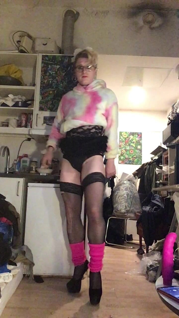 Sissy Cindy Slut: Sissy Fag Whiteboi Jes Brinch