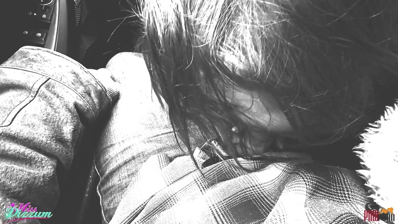 PNW Porn: Fotoshooting in Wald, vollgespritzt und angepisst