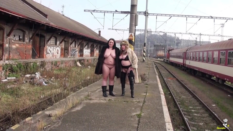 Dirty Doctors Clips: Järnvägsstation fotografering