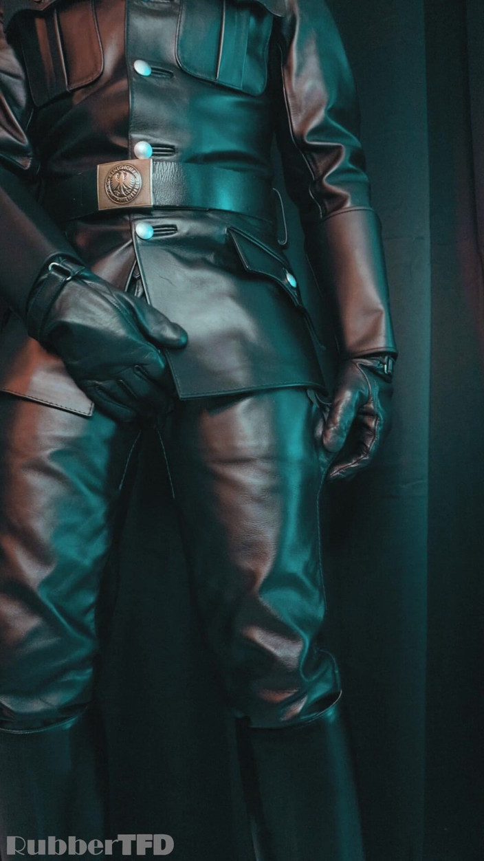 RubberTFD: VK Leather Maskter Return