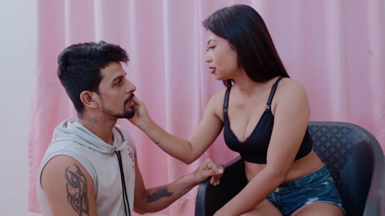 Kilash: Hete Desi Indische pornoster Raj Gargi volledige naakte seks in 69...