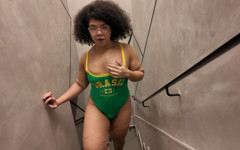 Teaser Teen Brazilian Tgirl