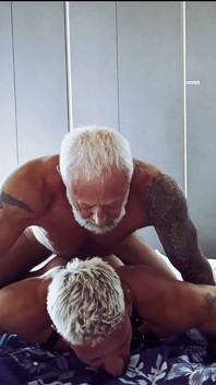 Belloccio Troia Sottomesso Dal Suo Daddy Voglioso