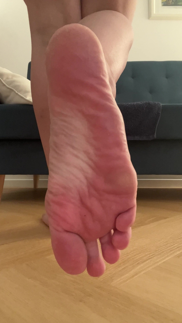 Feet: Picioare