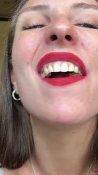 Wide Mouth Candy Crush Swallow