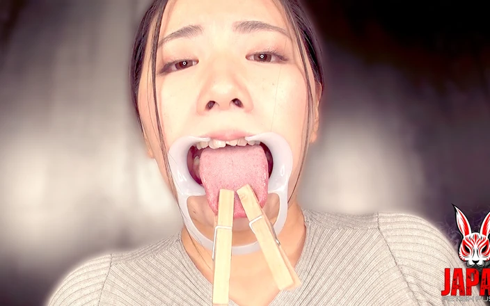 Japan Fetish Fusion: Honoka Sakamoto presa: grampos de língua, rosto esticado e sem...