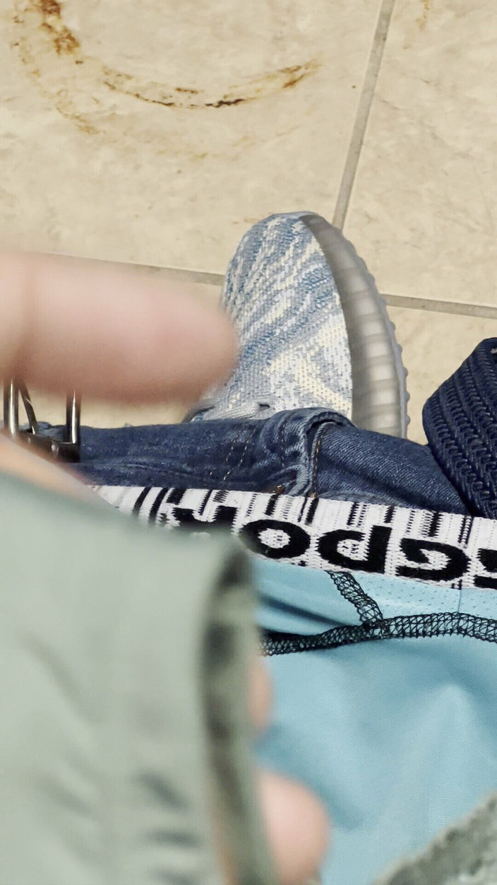 Bigbrook45: 배다른 딸 팬티에 정액