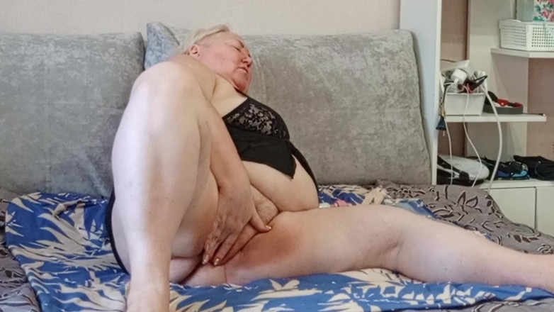Zona901: Prsatá sousedka frolics se sexuální hračkou