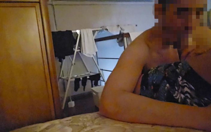 JustinXshow: Scopa la faccia del mio schiavo