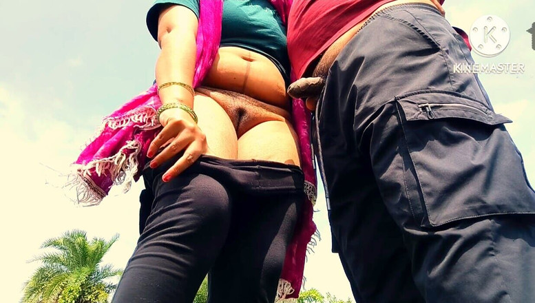 Abhikshasexvideos: Venkovní sex a kouření od indické bohaté dívky Hot hindské...