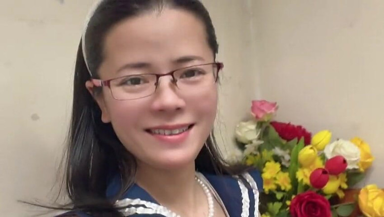 sweethanajapanese: Hana nosí vysokoškolačku Cosplay pro její nový den pracovní sex...