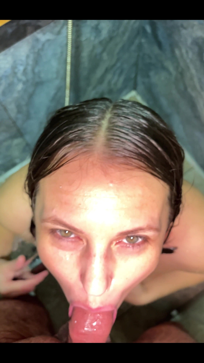 Crypto Mommy: I Love When I Get Fucked in the Throat in...