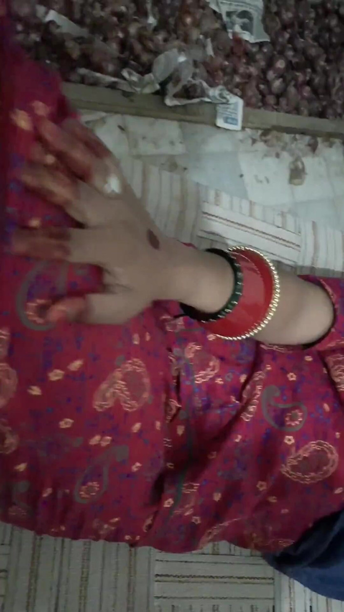 Kavitamaam: Awek video seks desi India berkongkek dengan teman lelaki